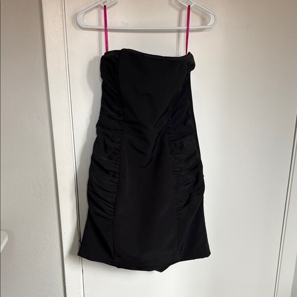 Betsey Johnson Vintage Strapless Ruched Mini Dress Size 8 Solid Black - Picture 1 of 5